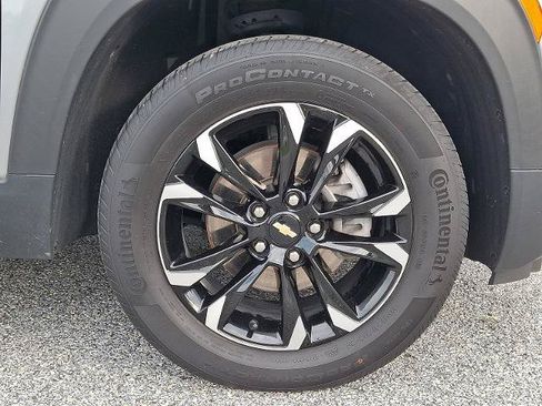 Used 2023 Chevrolet TrailBlazer LT w/ Convenience Package AWD/4WD image 8
