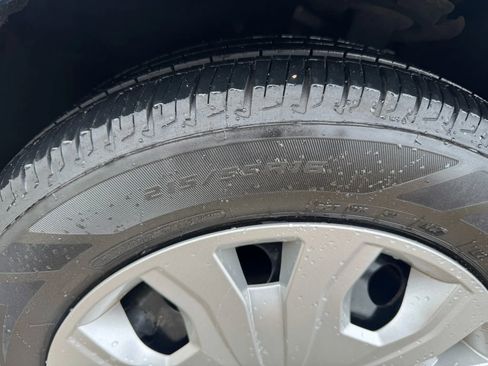 Used 2020 Ford Transit Connect XL image 20