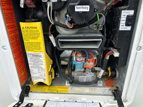 Used 2017 Mercedes-Benz Sprinter 3500 image 19