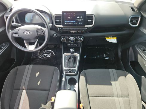 Certified 2026 Hyundai Venue SEL FWD image 20