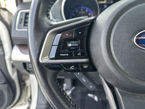 Used 2018 Subaru Outback 2.5i Limited image 19