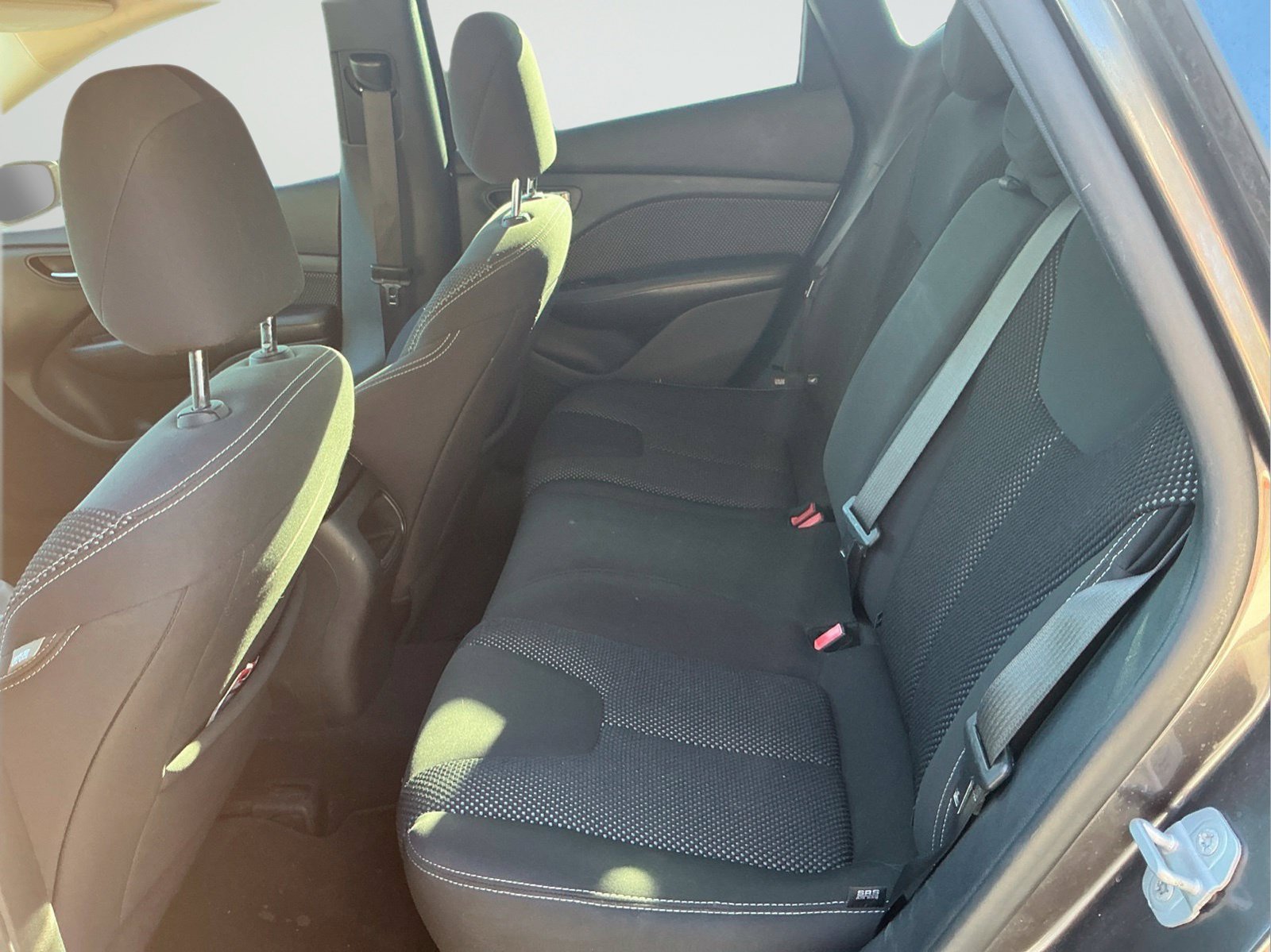 Used 2016 Dodge Dart SXT FWD image 11