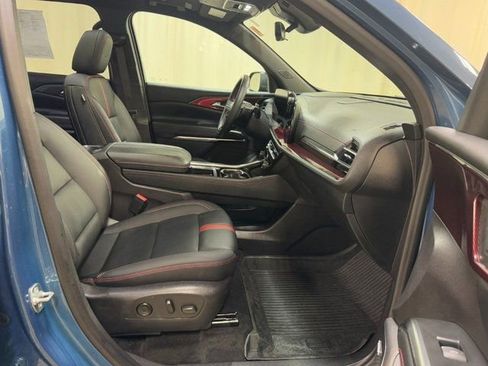 Used 2024 Chevrolet Traverse RS w/ LPO, Floor Liner Package image 45