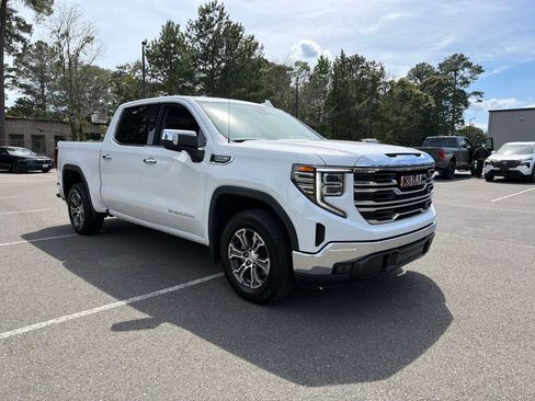 Used 2025 GMC Sierra 1500 SLT RWD image 4