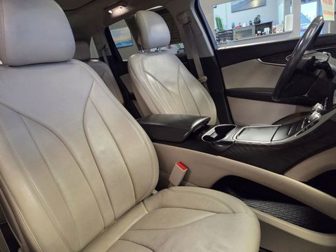 Used 2017 Lincoln MKX Reserve w/ Driver Assistance Package image 58