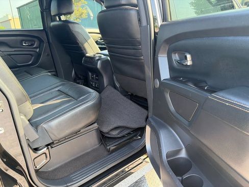 Used 2019 Nissan Titan SL w/ Midnight Edition AWD/4WD image 12