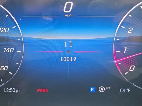 Certified 2025 Mercedes-Benz GLC 300 image 31