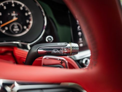 Used 2022 Bentley Continental GT image 24