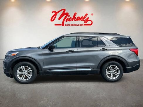 Used 2023 Ford Explorer XLT AWD/4WD image 5