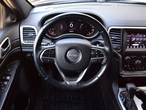 Used 2018 Jeep Grand Cherokee Limited RWD image 34