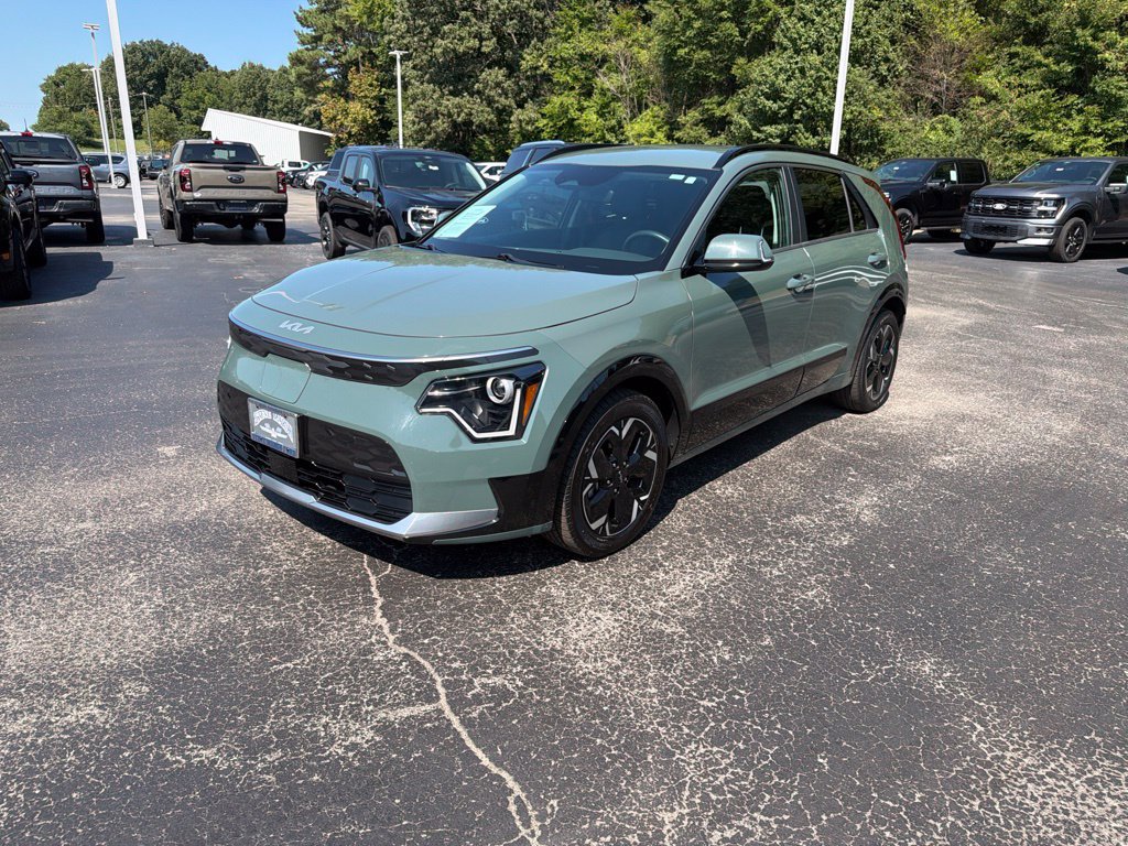 Used 2024 Kia Niro Wind FWD image 7