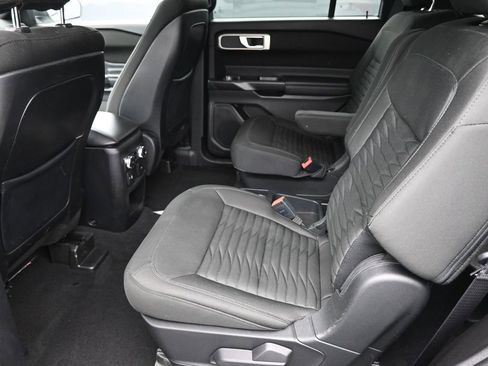 Used 2020 Ford Explorer XLT w/ Comfort Package image 23