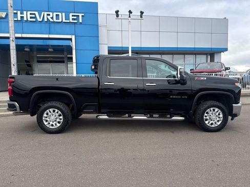 Used 2020 Chevrolet Silverado 2500 LTZ w/ LTZ Convenience Package image 5
