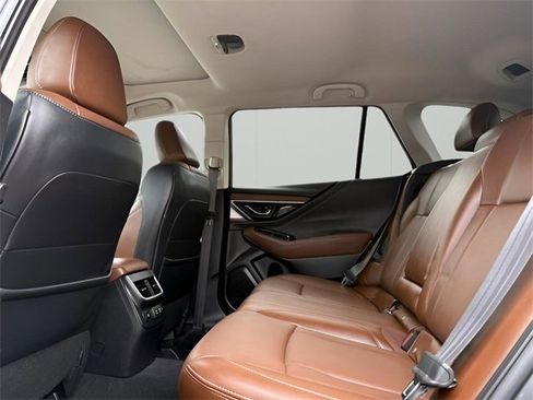 Used 2022 Subaru Outback Touring w/ Popular Package #2 image 15