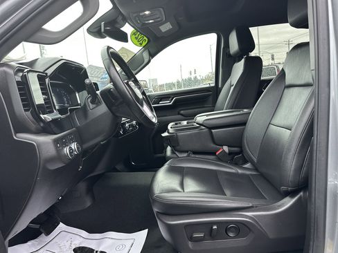 Used 2024 GMC Sierra 1500 SLT image 10