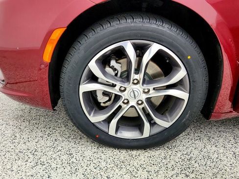 Used 2021 Chrysler Pacifica Pinnacle AWD/4WD image 9