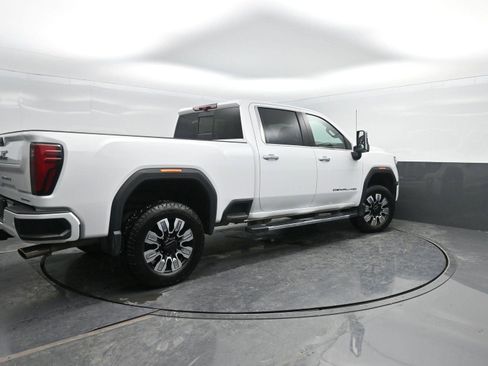 Used 2024 GMC Sierra 2500 Denali w/ Denali Reserve Package image 2