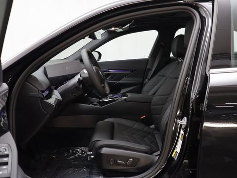 New 2025 BMW i5 xDrive40 w/ Premium Package image 7