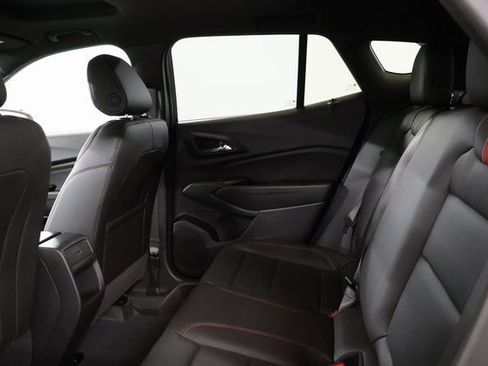 New 2026 Chevrolet Trax RS w/ Sunroof Package image 28