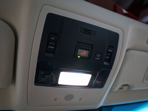 New 2025 Lexus ES 350 w/ Premium Package image 24