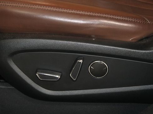 Used 2022 Lincoln Nautilus Reserve w/ Equipment Group 201A FWD image 17