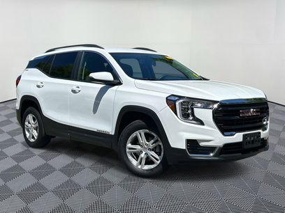 Used 2024 GMC Terrain SLE w/ Driver Convenience Package