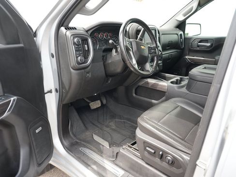Used 2019 Chevrolet Silverado 1500 LTZ w/ LTZ Premium Package AWD/4WD image 12
