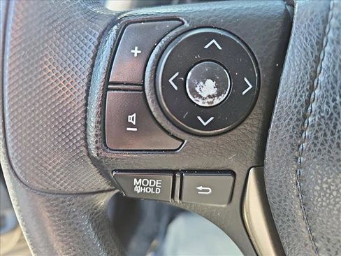 Used 2014 Toyota RAV4 XLE image 19