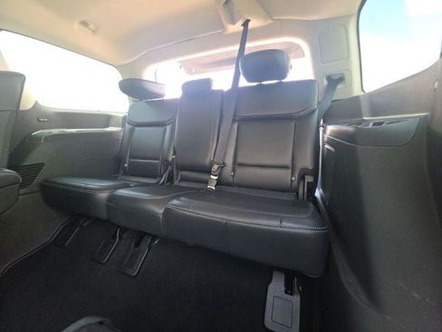 Used 2025 Ford Expedition Platinum AWD/4WD image 19