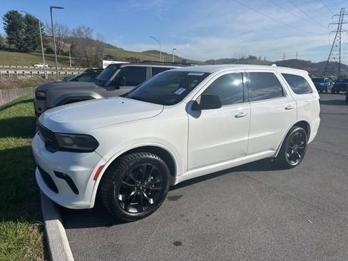 Used 2022 Dodge Durango SXT w/ Blacktop Package image 3