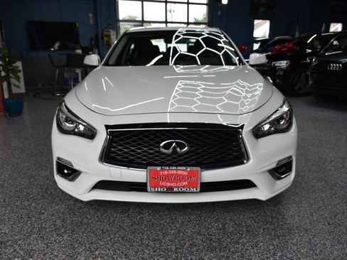 Used 2019 INFINITI Q50 Luxe w/ Essential Package (3.0T Luxe) AWD/4WD image 12