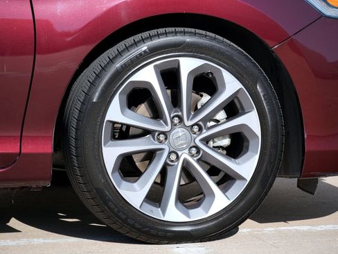 Used 2015 Honda Accord Sport image 32