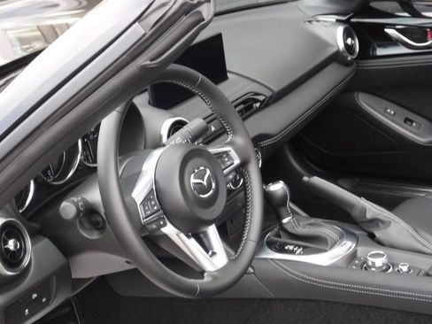 Used 2025 MAZDA MX-5 Miata RF Grand Touring w/ Weather Package image 24