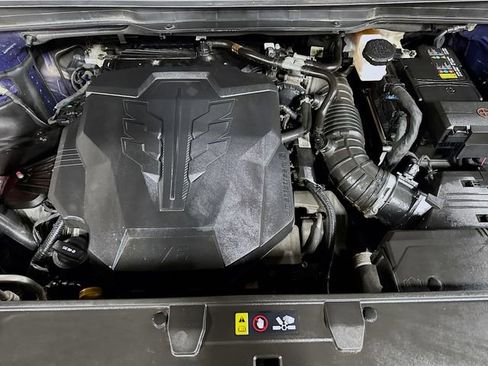 Used 2024 Kia Carnival LX image 31