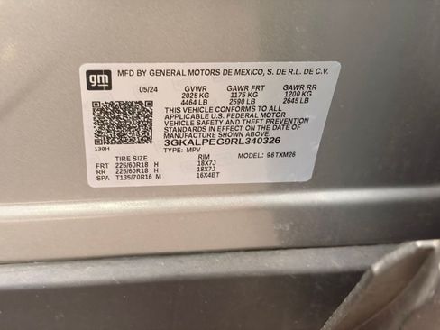 Used 2024 GMC Terrain SLT w/ Infotainment Package II FWD image 10