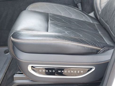 Certified 2022 Jeep Grand Wagoneer Series III w/ Flexible Seating Group AWD/4WD image 24