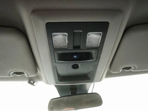 Used 2017 RAM 1500 Classic SLT image 23