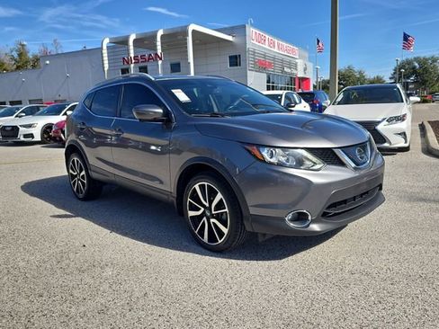 Used 2019 Nissan Rogue Sport SL w/ Premium Package image 2