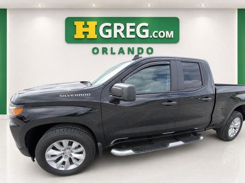 Used 2020 Chevrolet Silverado 1500 Custom w/ Custom Value Package AWD/4WD image 7
