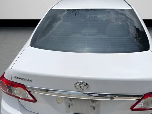 Used 2013 Toyota Corolla LE FWD image 8