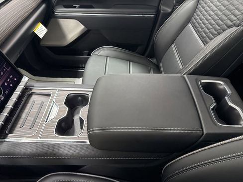 New 2025 GMC Sierra EV Denali image 33