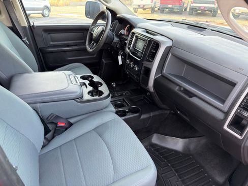 Used 2017 RAM 3500 Tradesman w/ Chrome Appearance Group image 34