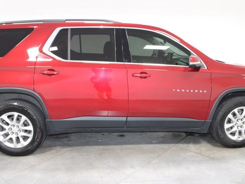 Used 2021 Chevrolet Traverse LT AWD/4WD image 11
