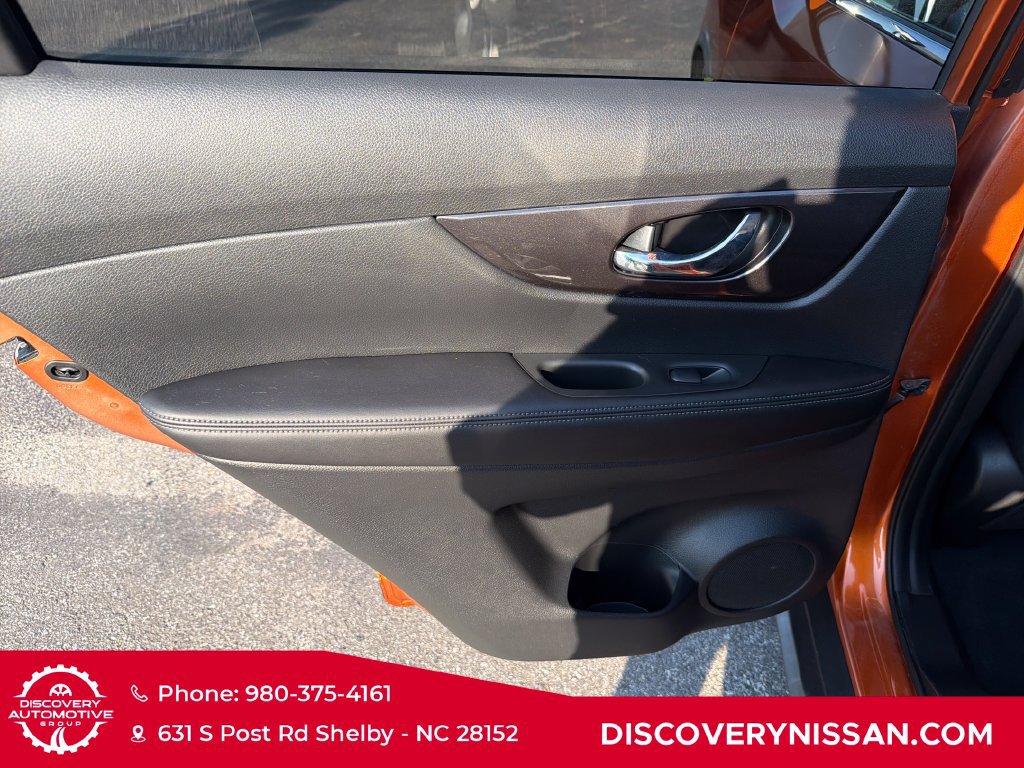 Certified 2019 Nissan Rogue SV FWD image 31
