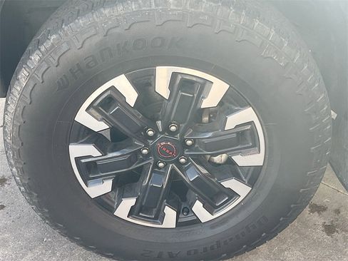Used 2023 Nissan Frontier PRO-4X w/ Pro Convenience Package image 31