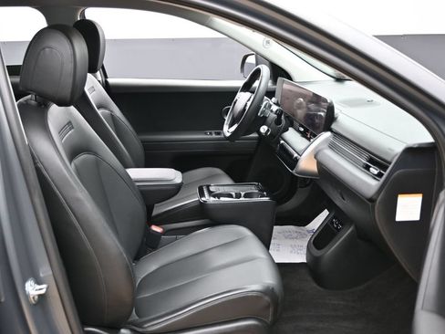 Used 2025 Hyundai Ioniq 5 SEL RWD image 18