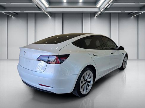 Used 2023 Tesla Model 3 Standard Range RWD image 5