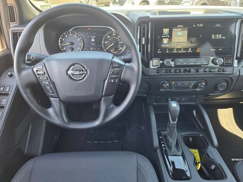 Used 2026 Nissan Frontier SV w/ Tow Package RWD image 18