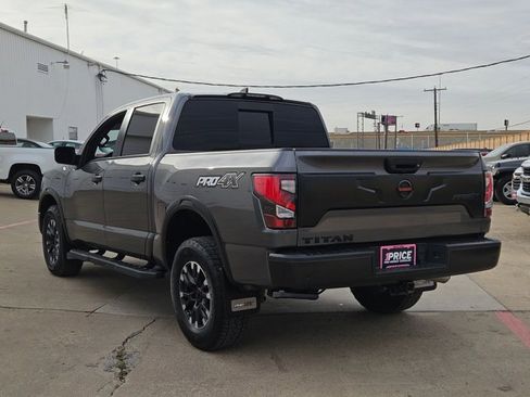 Used 2022 Nissan Titan PRO-4X w/ Pro-4x Convenience Package image 7