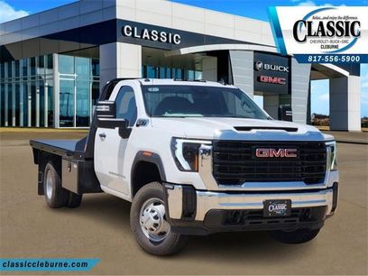 New 2024 GMC Sierra 3500 Pro w/ Convenience Package
